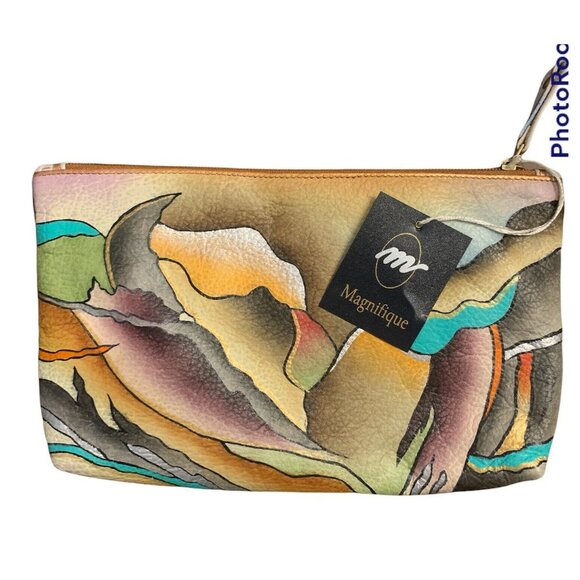 NWT MAGNIFIQUE LEATHER COSMETIC CASE CLUTCH ABSTRACT PRINT HAND PAINTED - Picture 1 of 4